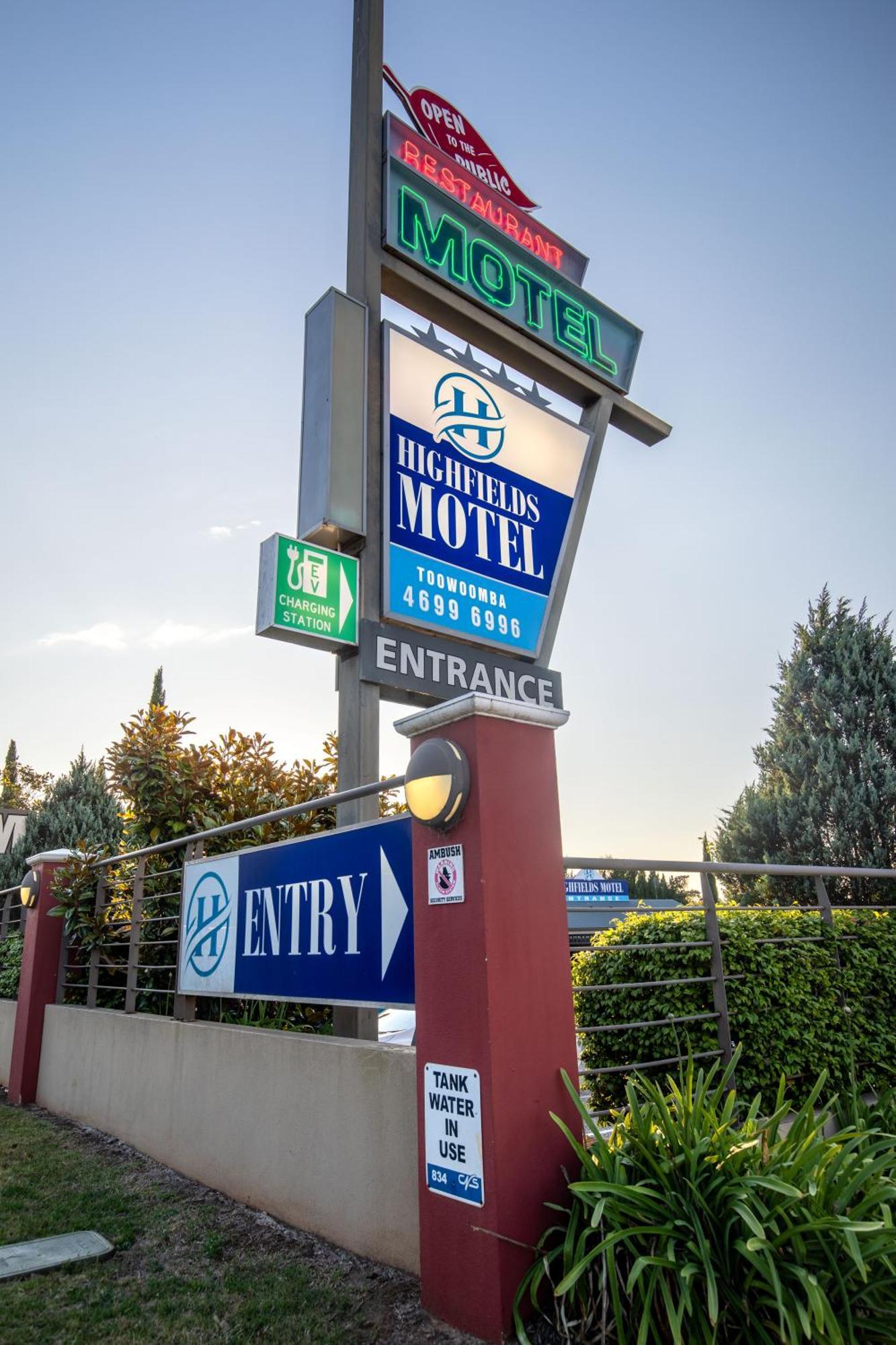 Highfields Motel Toowoomba Екстер'єр фото